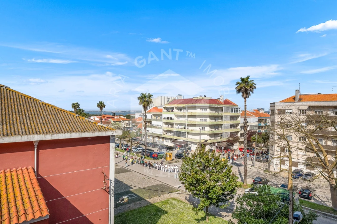 Apartamento T2 para Venda em Caparica e Trafaria Foto 34