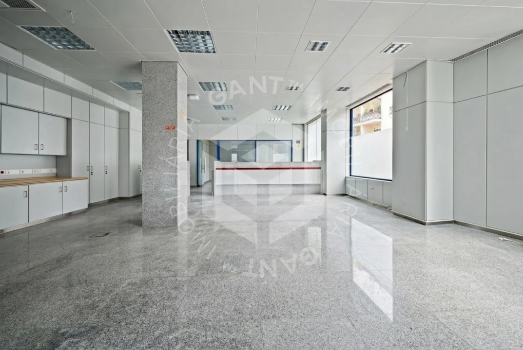 Loja para Arrendamento em Costa da Caparica Foto 1