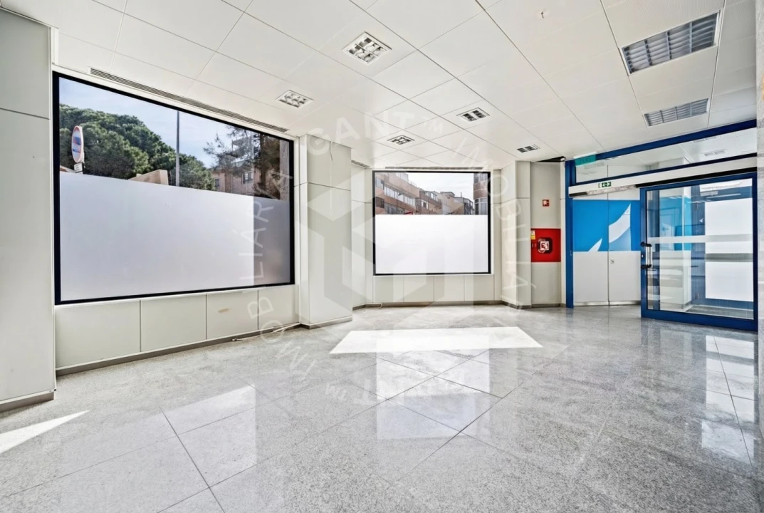 Loja para Arrendamento em Costa da Caparica Foto 4