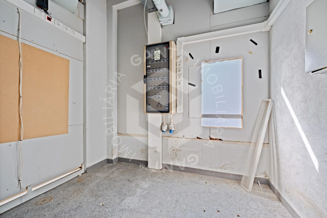 Loja para Arrendamento em Costa da Caparica Foto 15