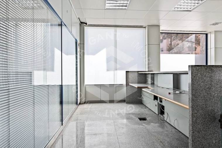 Loja para Arrendamento em Costa da Caparica Foto 8