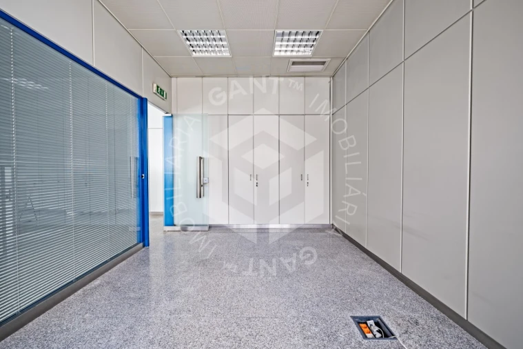 Loja para Arrendamento em Costa da Caparica Foto 10