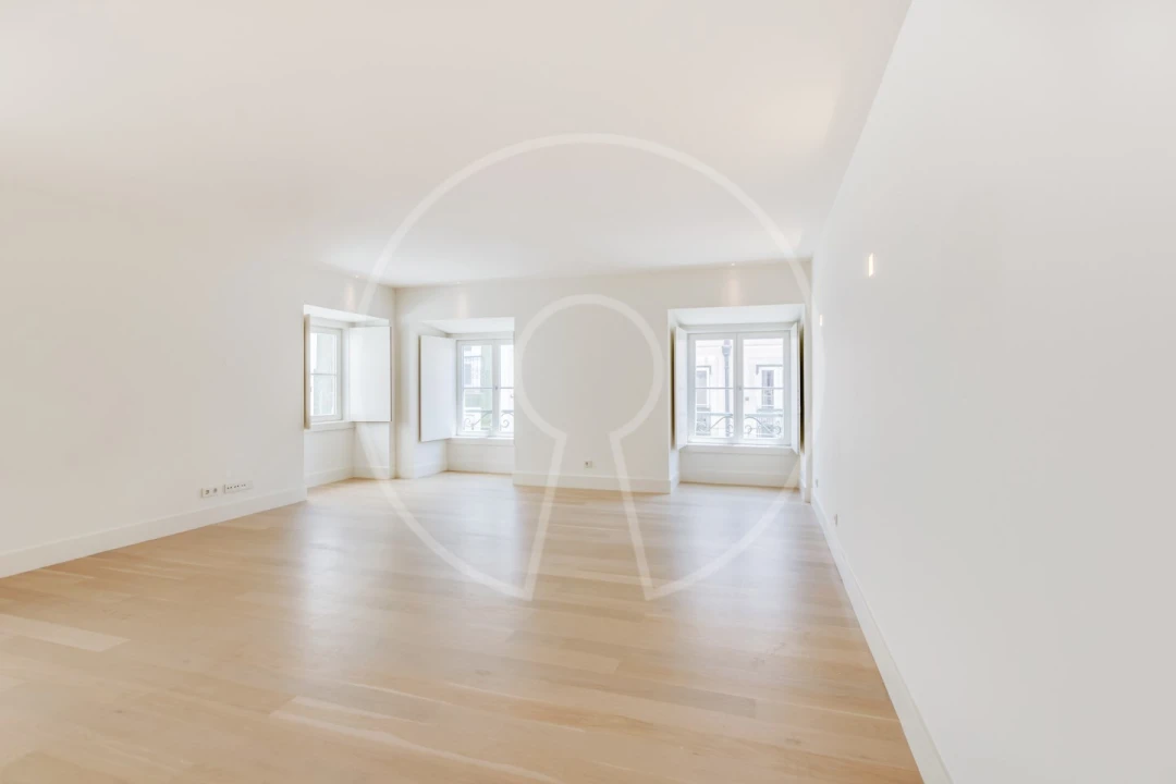 Apartamento T2 para Arrendamento em Misericórdia Foto 6