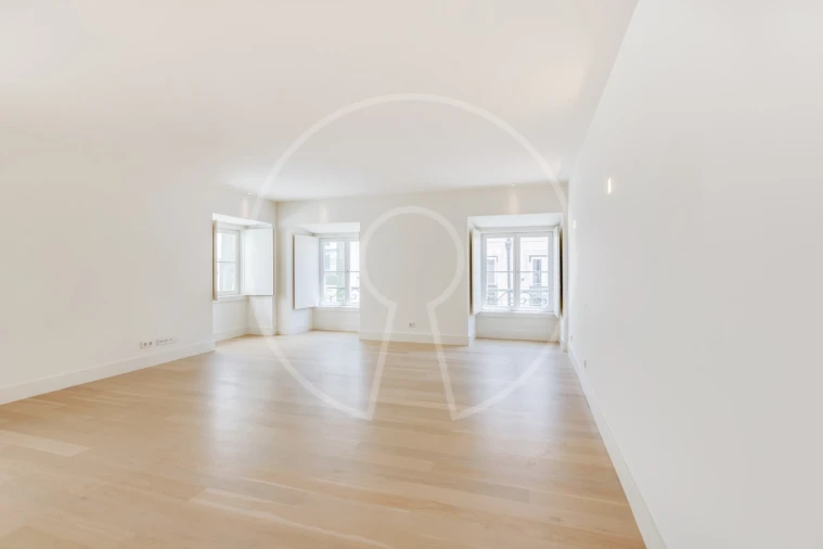 Apartamento T2 para Arrendamento em Misericórdia Foto 6