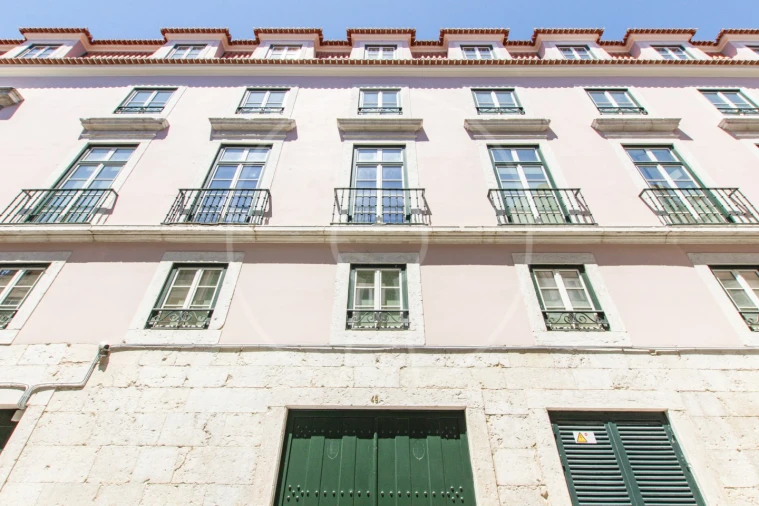 Apartamento T2 para Arrendamento em Misericórdia Foto 26