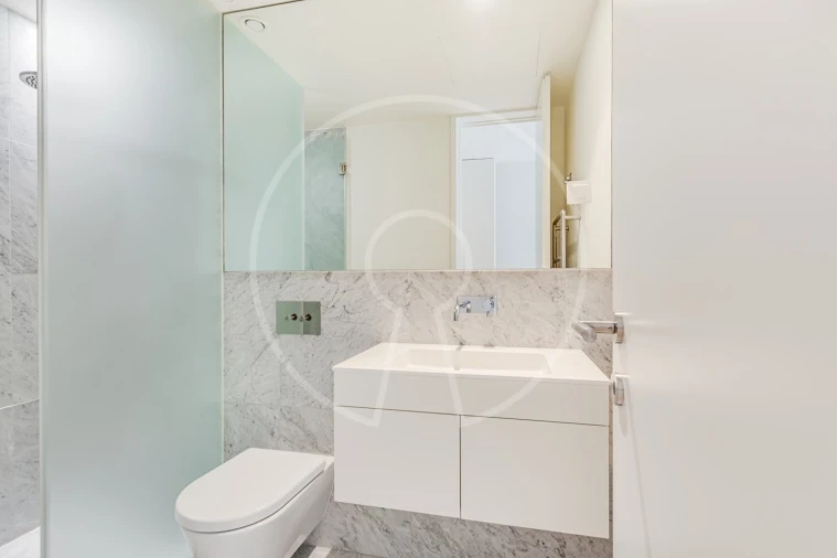 Apartamento T2 para Arrendamento em Misericórdia Foto 21