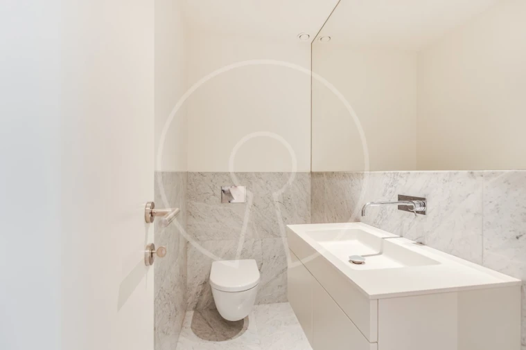 Apartamento T2 para Arrendamento em Misericórdia Foto 14