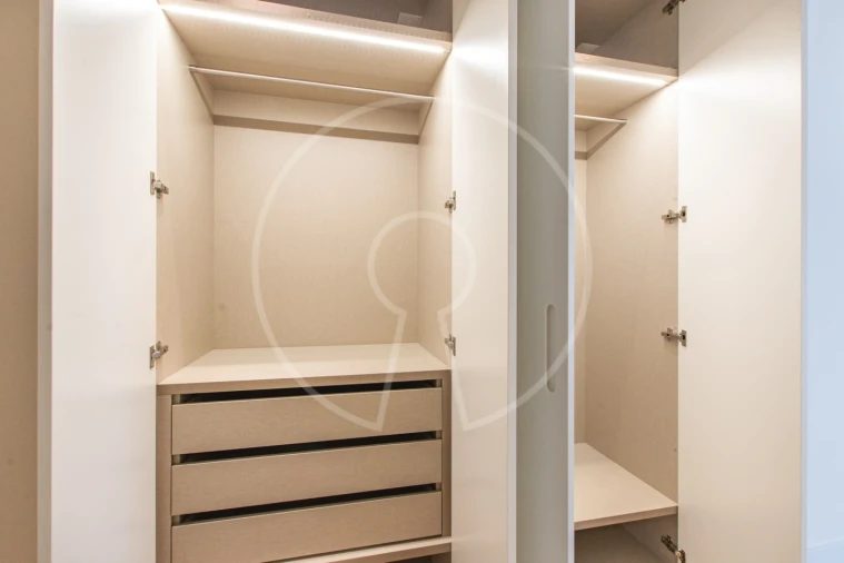 Apartamento T2 para Arrendamento em Misericórdia Foto 24