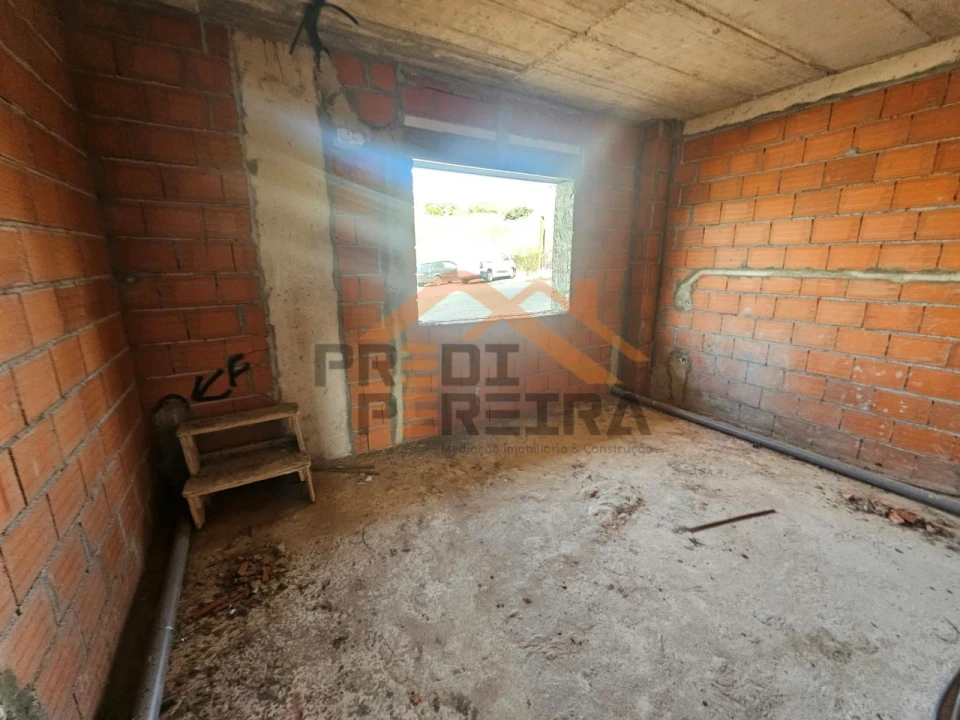 Apartamento T2 para Venda em Santo António dos Cavaleiros e Frielas Foto 26