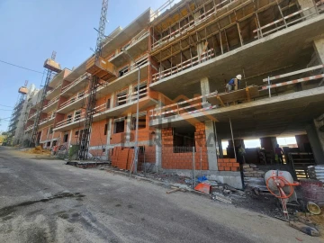 Apartamento T2 para Venda em Santo António dos Cavaleiros e Frielas