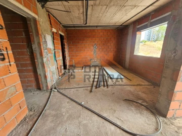 Apartamento T2 para Venda em Santo António dos Cavaleiros e Frielas