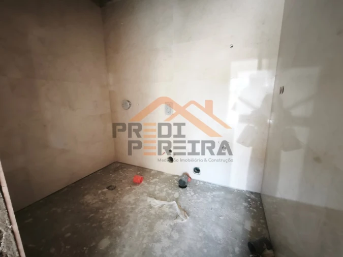 Apartamento T3 para Venda em Santo António dos Cavaleiros e Frielas Foto 19