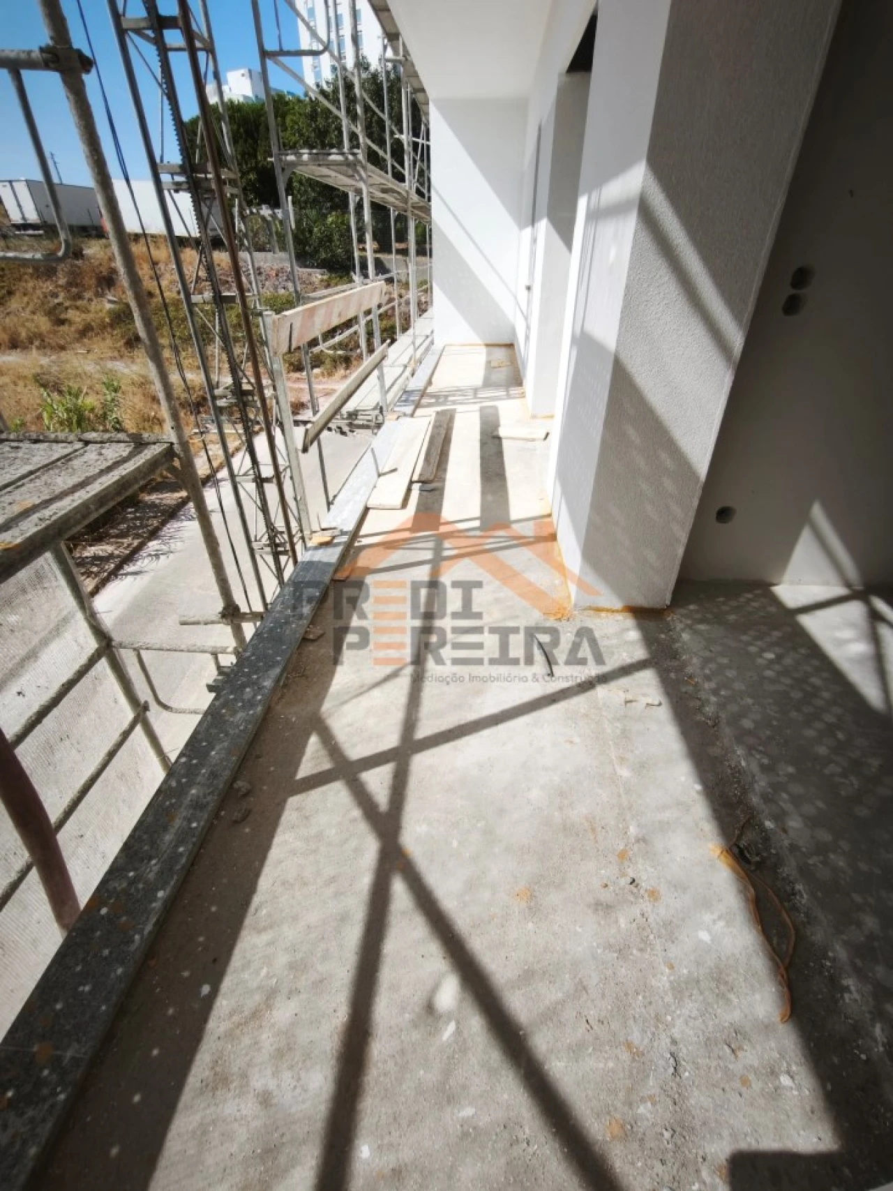 Apartamento T2 para Venda em Santo António dos Cavaleiros e Frielas Foto 26
