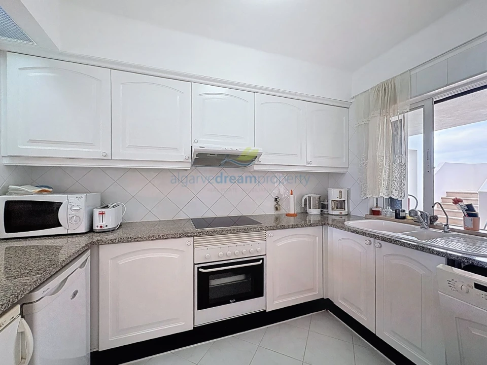 Apartamento T2 para Venda em Albufeira e Olhos de Água Foto 12