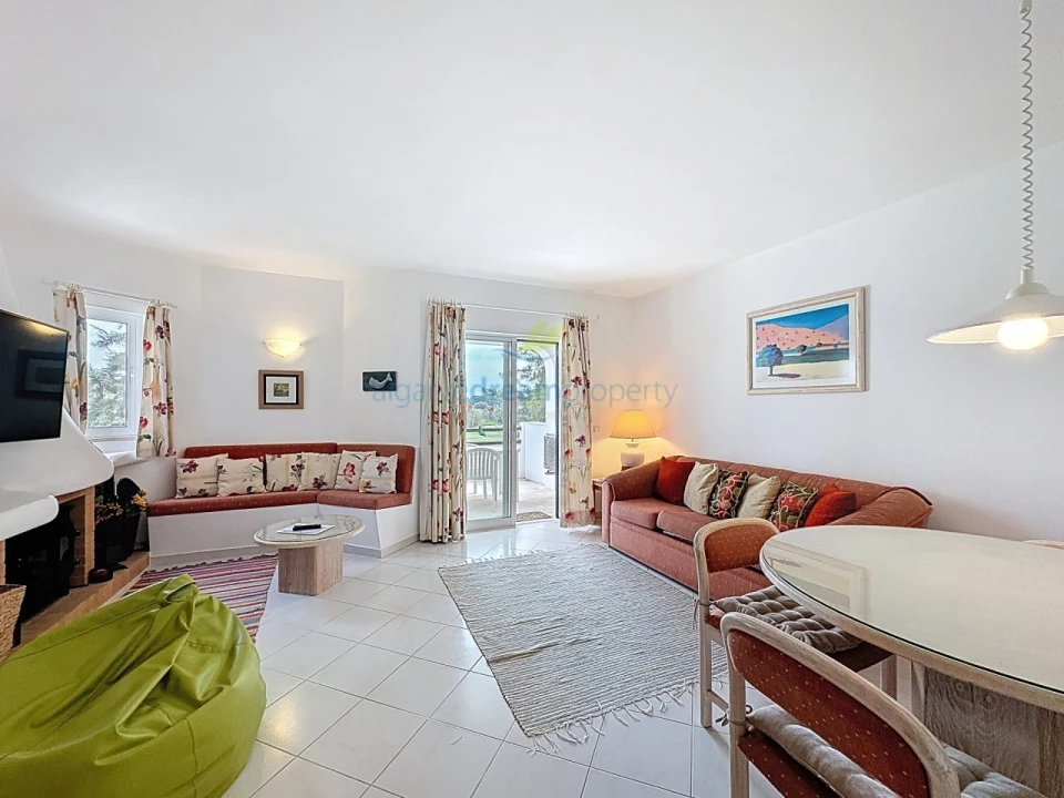 Apartamento T2 para Venda em Albufeira e Olhos de Água Foto 3