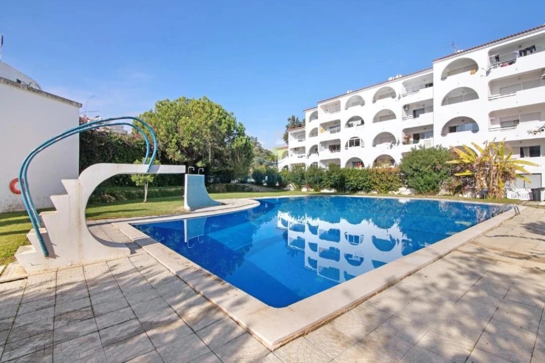 Apartamento T1 para Venda em Albufeira e Olhos de Água Foto 1