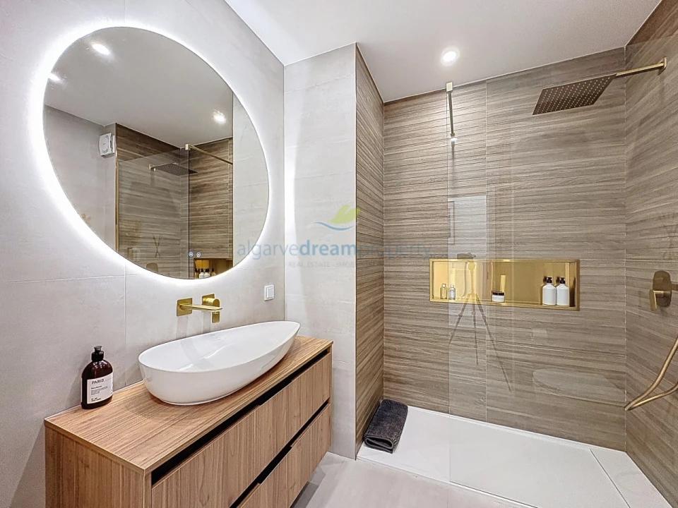 Apartamento T1 para Venda em Albufeira e Olhos de Água Foto 21