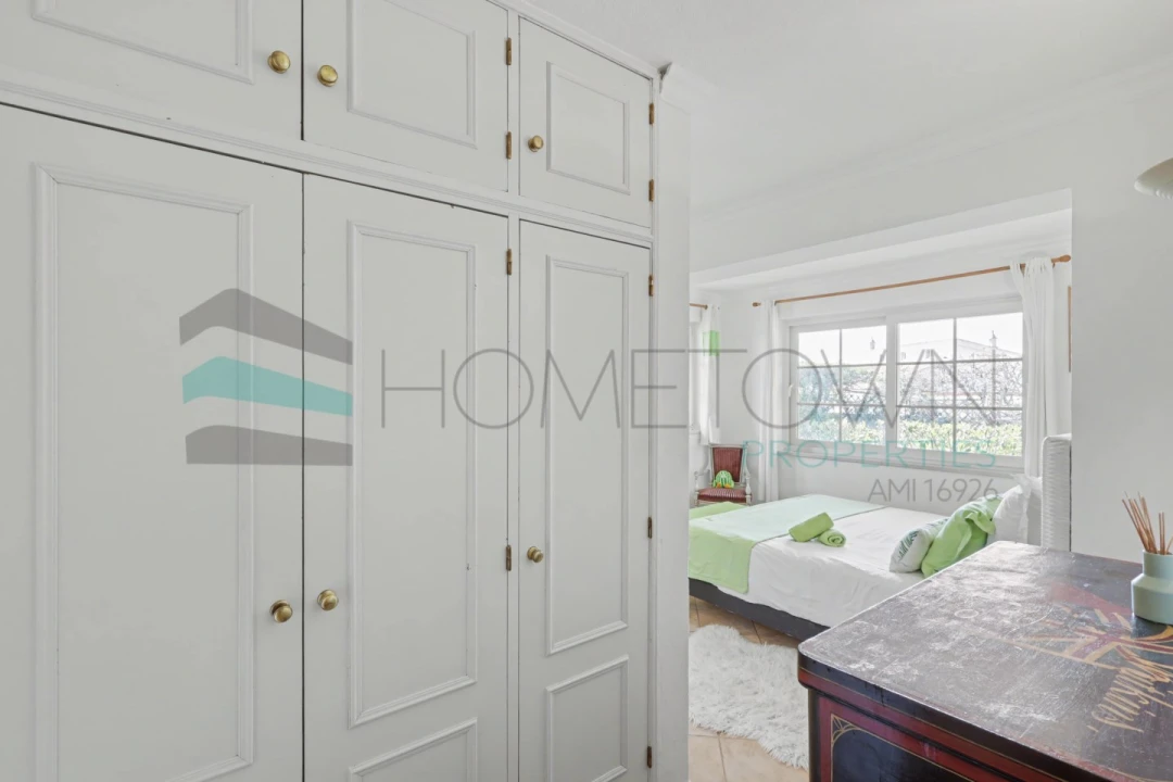 Moradia T5 para Venda em Quarteira Foto 33