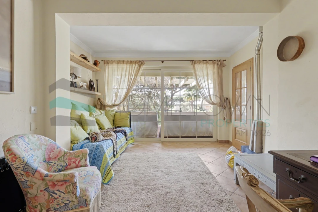 Moradia T5 para Venda em Quarteira Foto 42