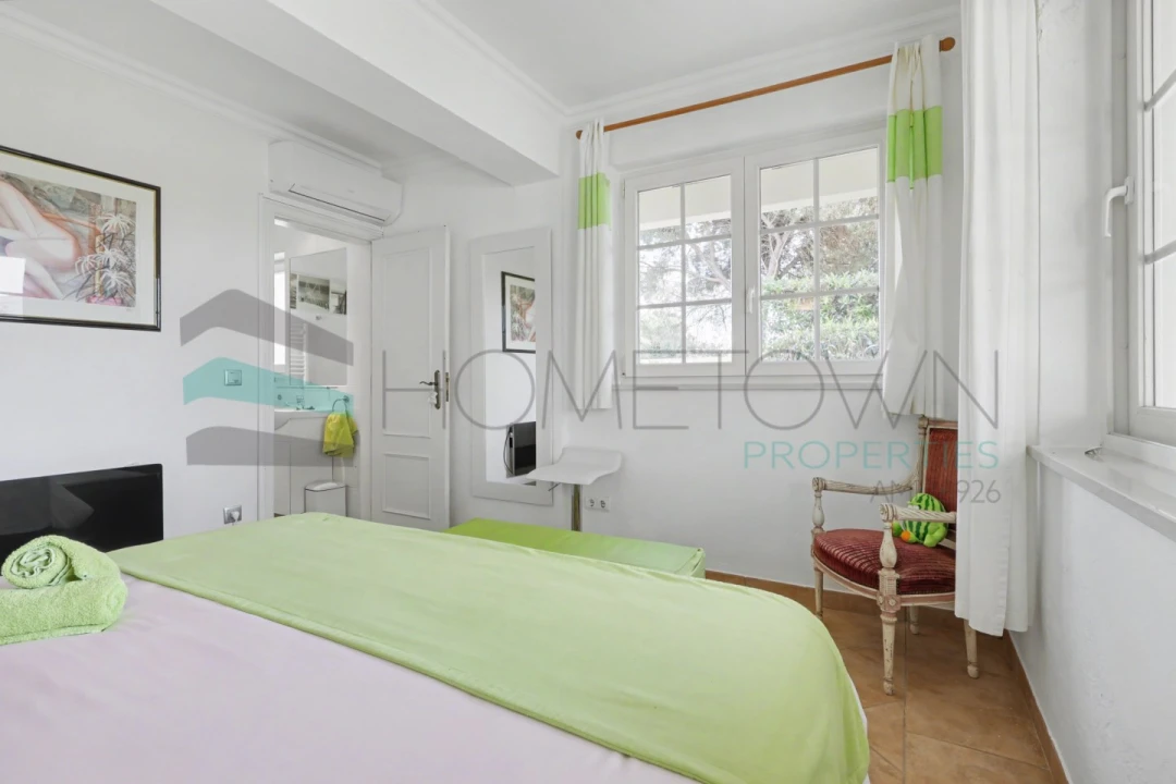 Moradia T5 para Venda em Quarteira Foto 34