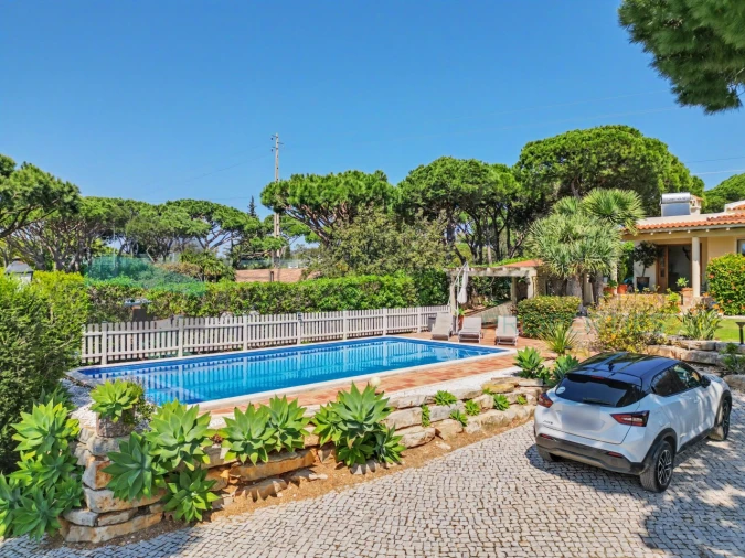 Moradia T5 para Venda em Quarteira Foto 50