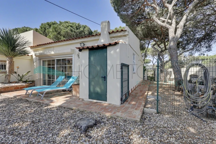 Moradia T5 para Venda em Quarteira Foto 31