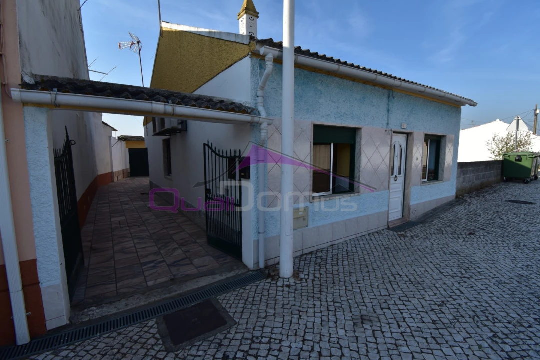 Moradia T3 para Venda em Atalaia Foto 1