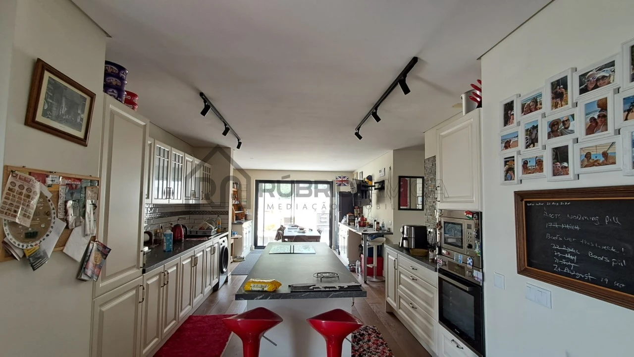 Moradia T2 para Venda em Salir Foto 17