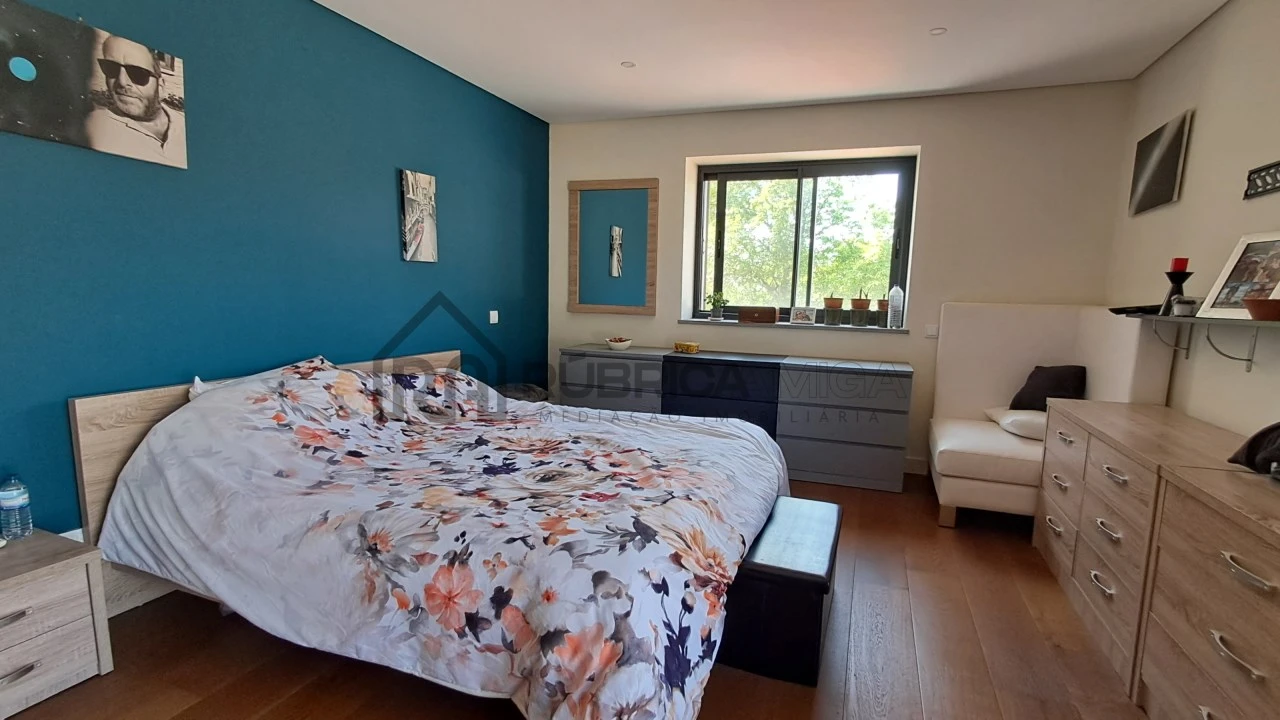 Moradia T2 para Venda em Salir Foto 22