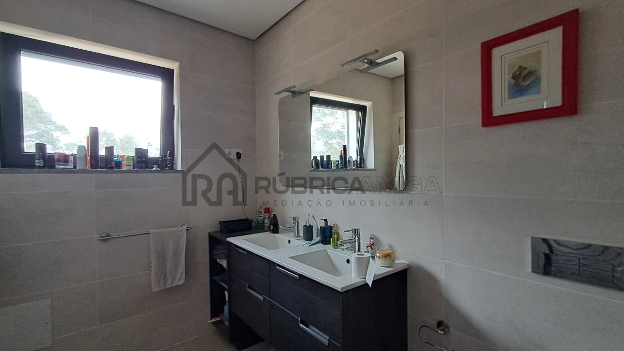 Moradia T2 para Venda em Salir Foto 26