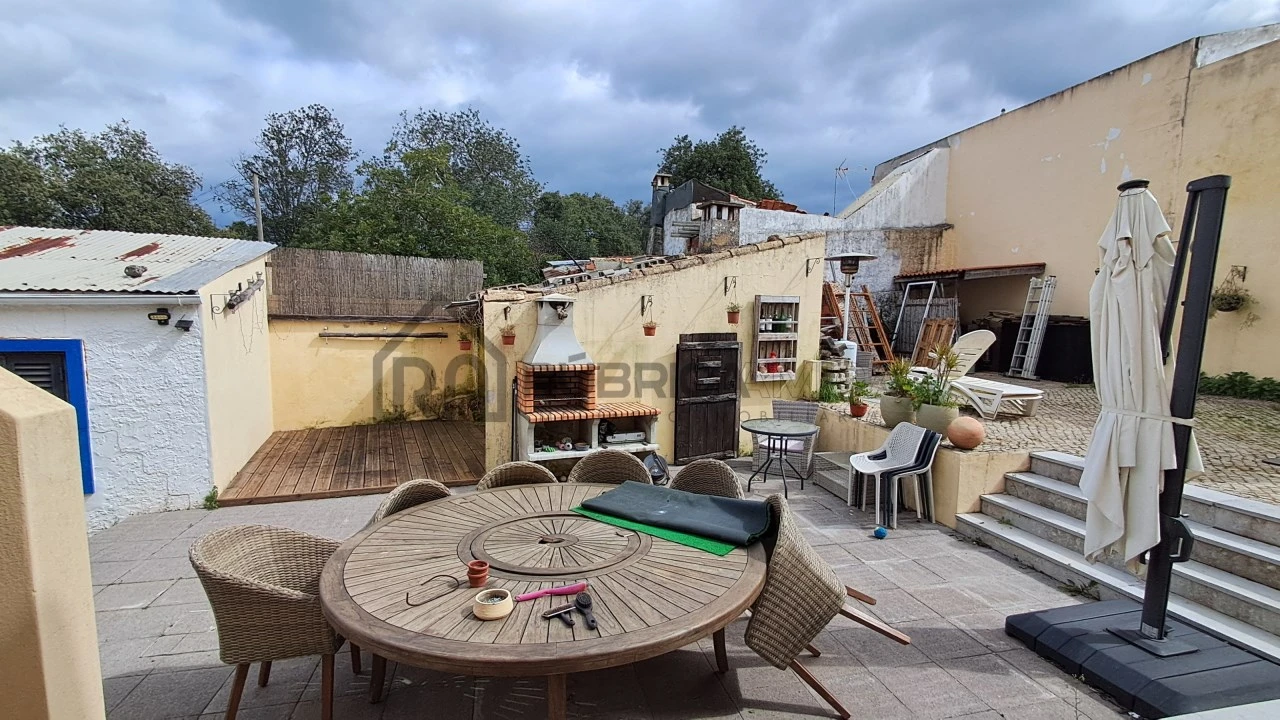 Moradia T2 para Venda em Salir Foto 29