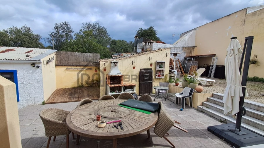 Moradia T2 para Venda em Salir Foto 29