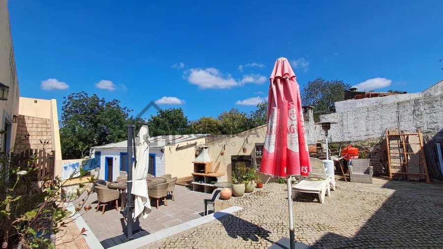 Moradia T2 para Venda em Salir Foto 36