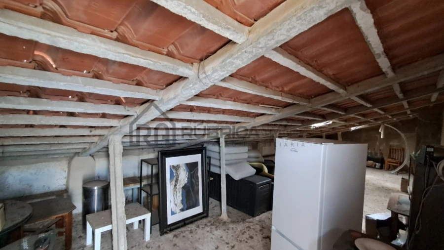 Moradia T2 para Venda em Salir Foto 40