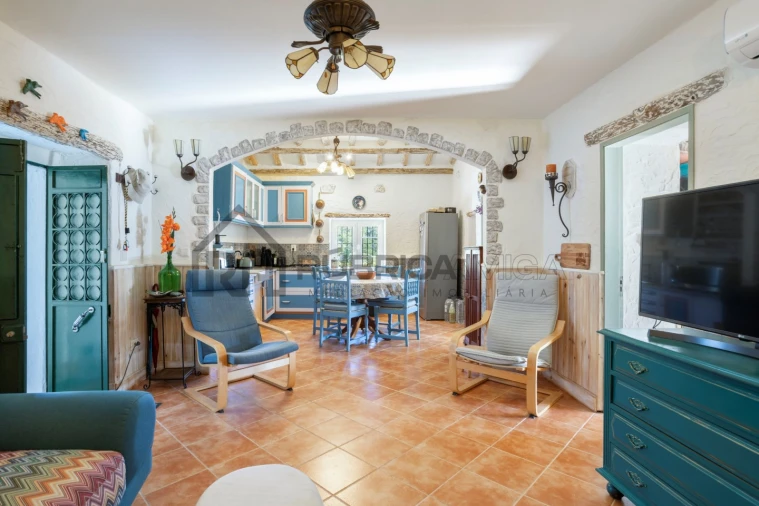 Moradia T3 para Venda em Querença, Tôr e Benafim Foto 1