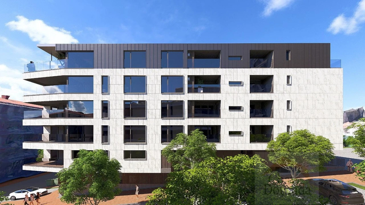 Apartamento T4 para Venda em Santo Antonio dos Olivais Foto 1