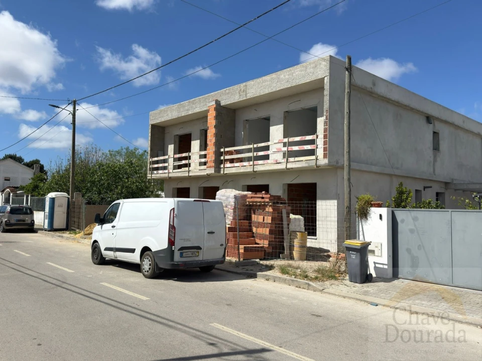 Moradia T4 para Venda em Fernao Ferro Foto 5