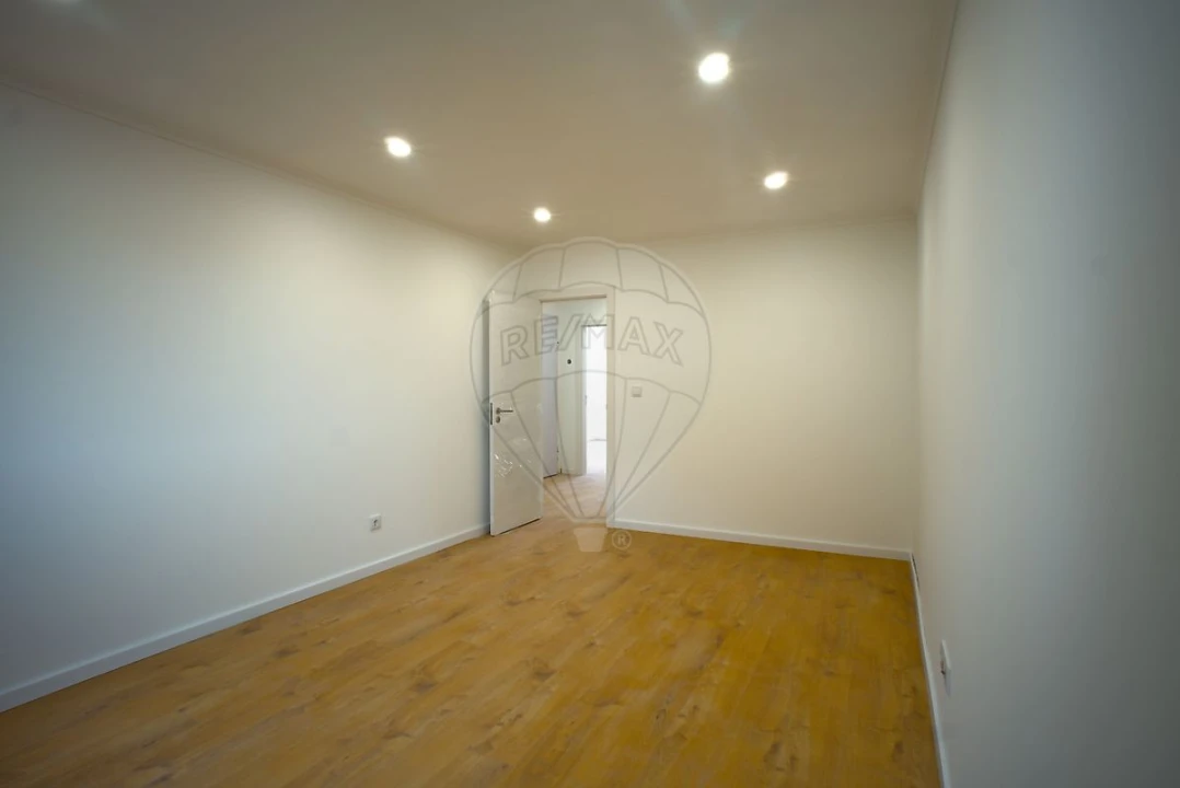 Apartamento T2 para Venda em Marvila, Ribeira Santarém, São Salvador, São Nicolau Foto 4