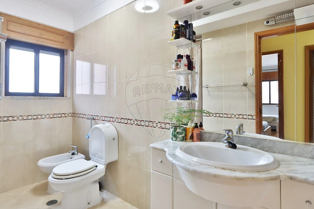 Apartamento T2 para Arrendamento em Cacém e São Marcos Foto 12