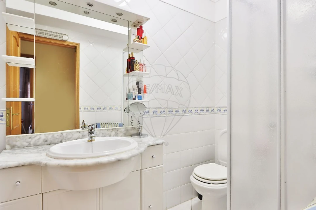 Apartamento T2 para Arrendamento em Cacém e São Marcos Foto 13