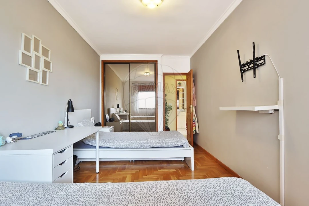 Apartamento T2 para Arrendamento em Cacém e São Marcos Foto 9