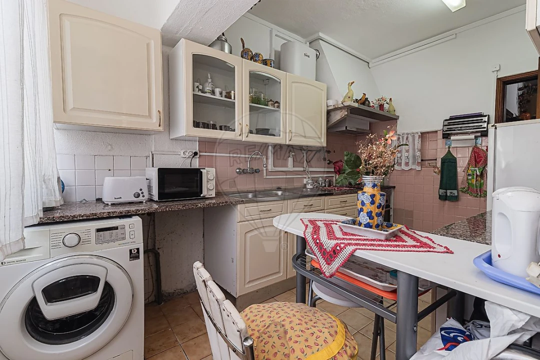 Apartamento T2 para Venda em Rio de Mouro Foto 12