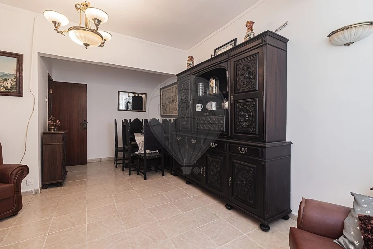 Apartamento T2 para Venda em Rio de Mouro Foto 16