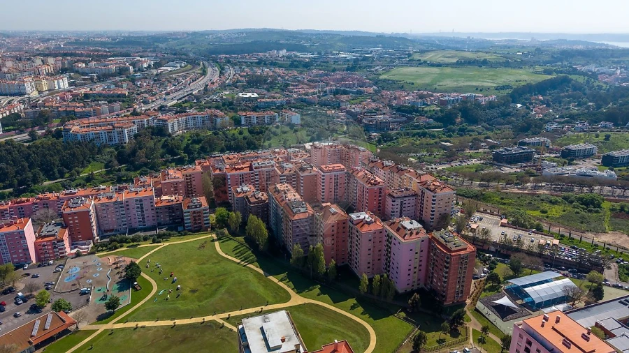 Apartamento T2 para Arrendamento em Cacém e São Marcos Foto 1