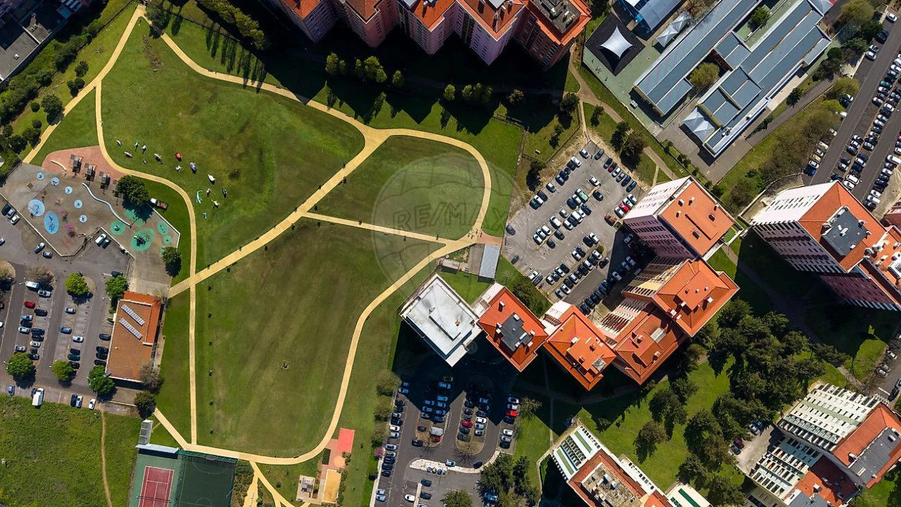 Apartamento T2 para Arrendamento em Cacém e São Marcos Foto 10