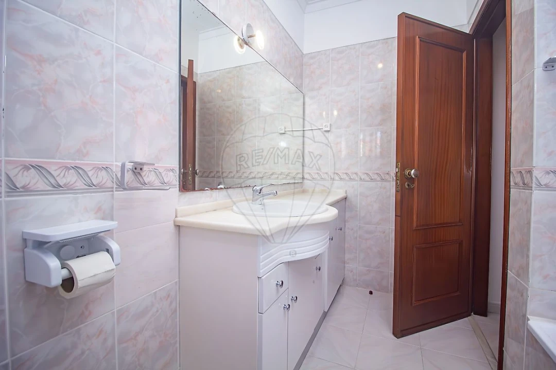 Apartamento T2 para Arrendamento em Cacém e São Marcos Foto 4