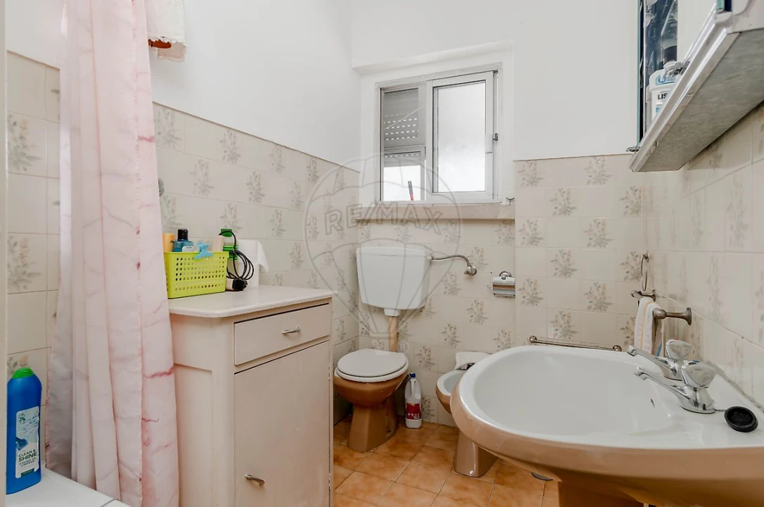 Apartamento T3 para Venda em Corroios Foto 11