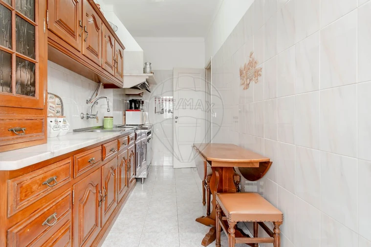 Apartamento T3 para Venda em Corroios Foto 17