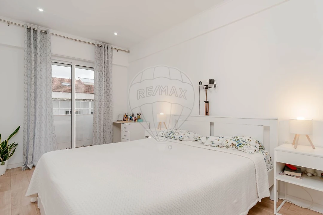 Apartamento T2 para Venda em Encosta do Sol Foto 17