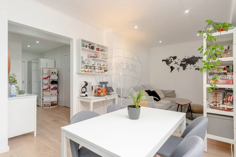 Apartamento T2 para Venda em Encosta do Sol Foto 3